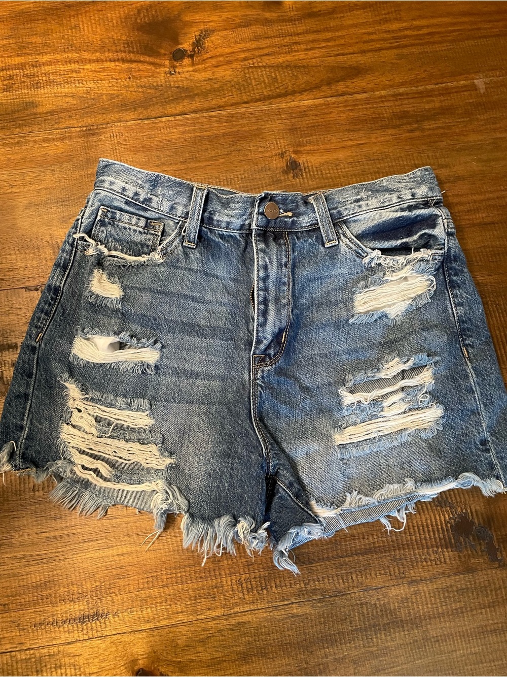 Pink Lily distressed denim shorts